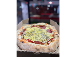 Calabresa con bordes rellenos