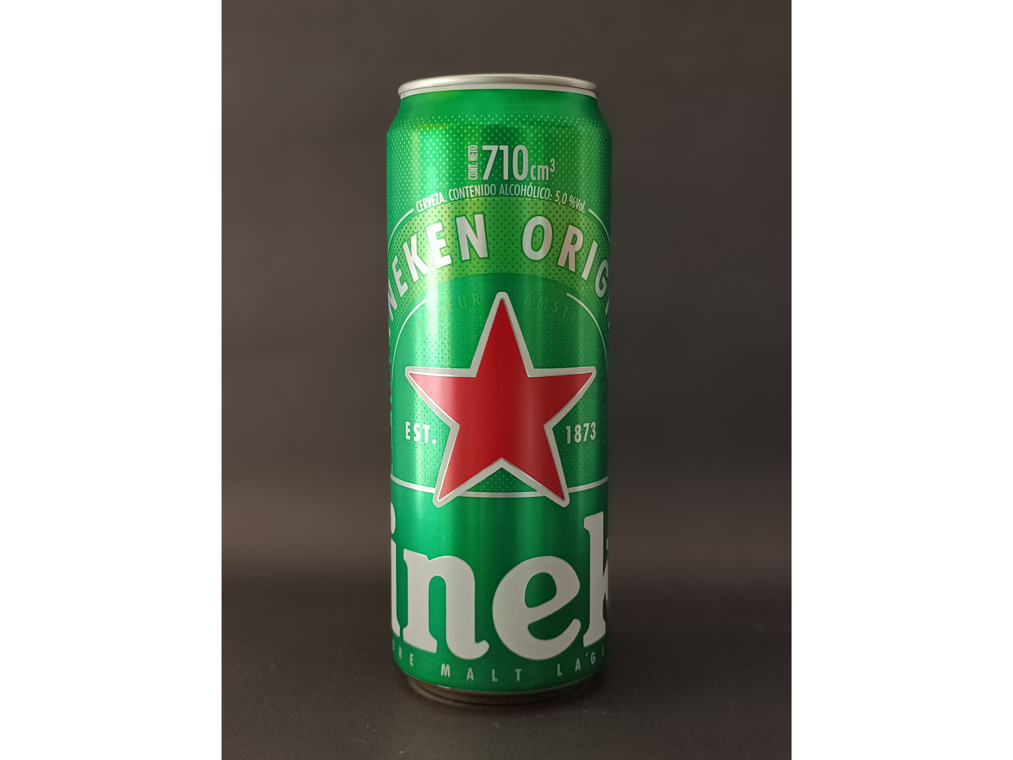 Lata y latón Heineken