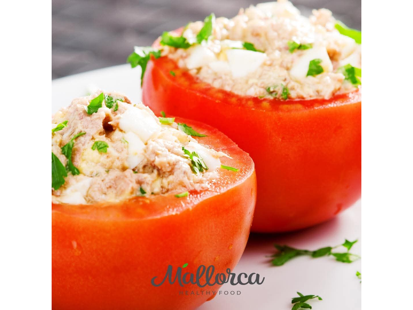Tomates rellenos con Arroz y Atún