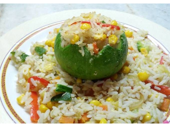 Zapallitos rellenos con Arroz, Carne y Vegetales (opc Veggie)