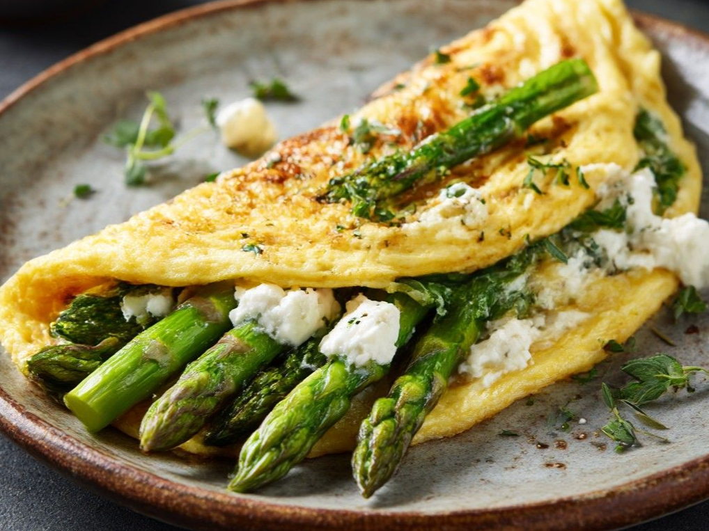 Omelette de Espárragos Verdeo Muzzarella