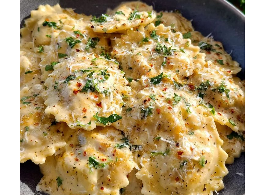 Ravioles con Salsa Roquefort