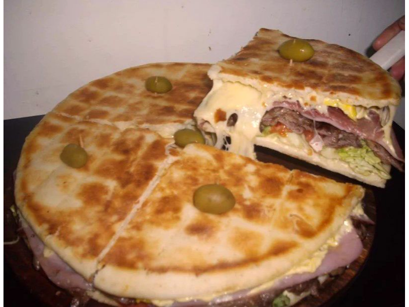 Lomo Pizza