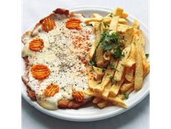 Milanesa suiza con fritas