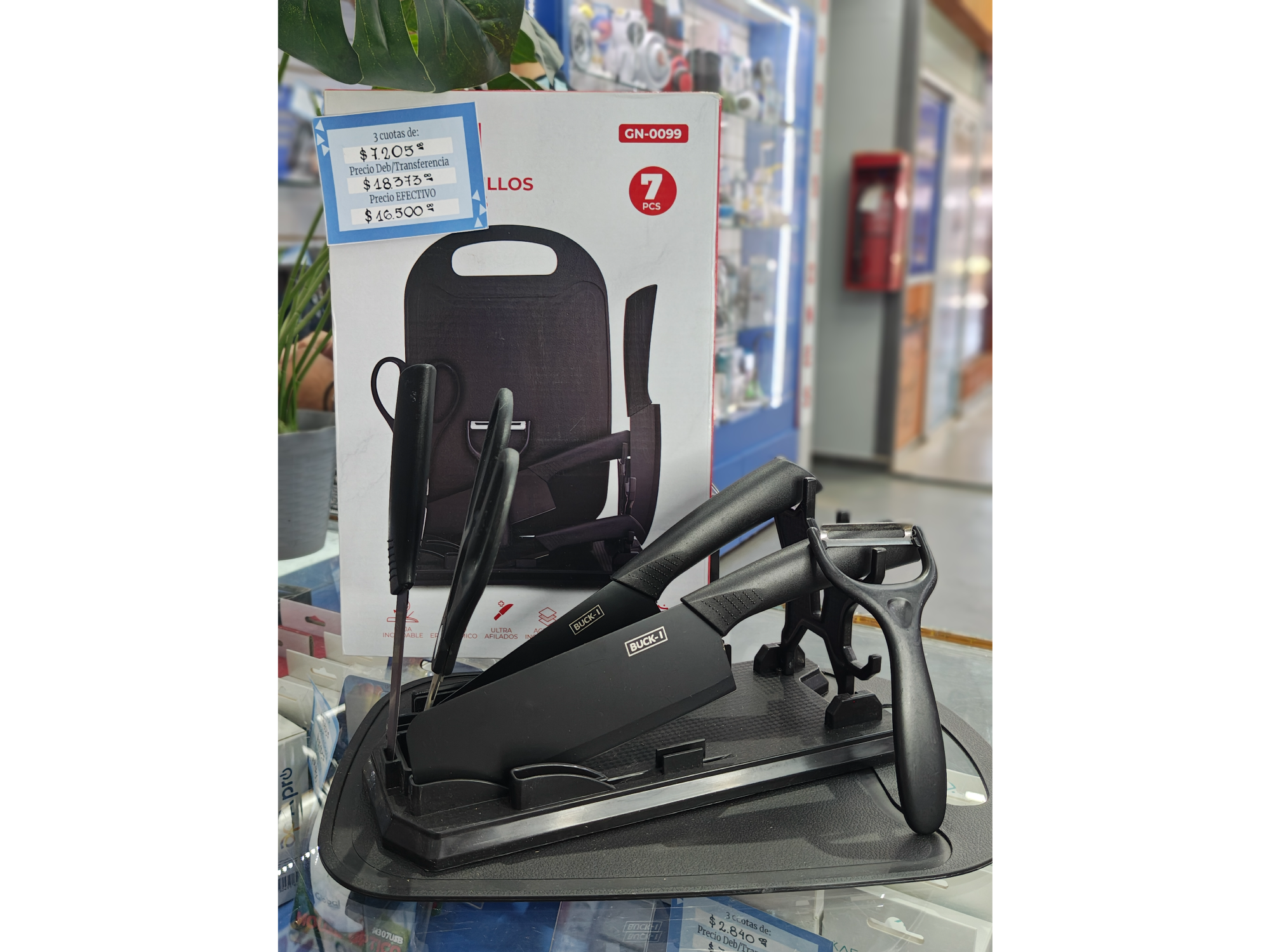 SET DE CUCHILLOS Y TABLA 7PCS.