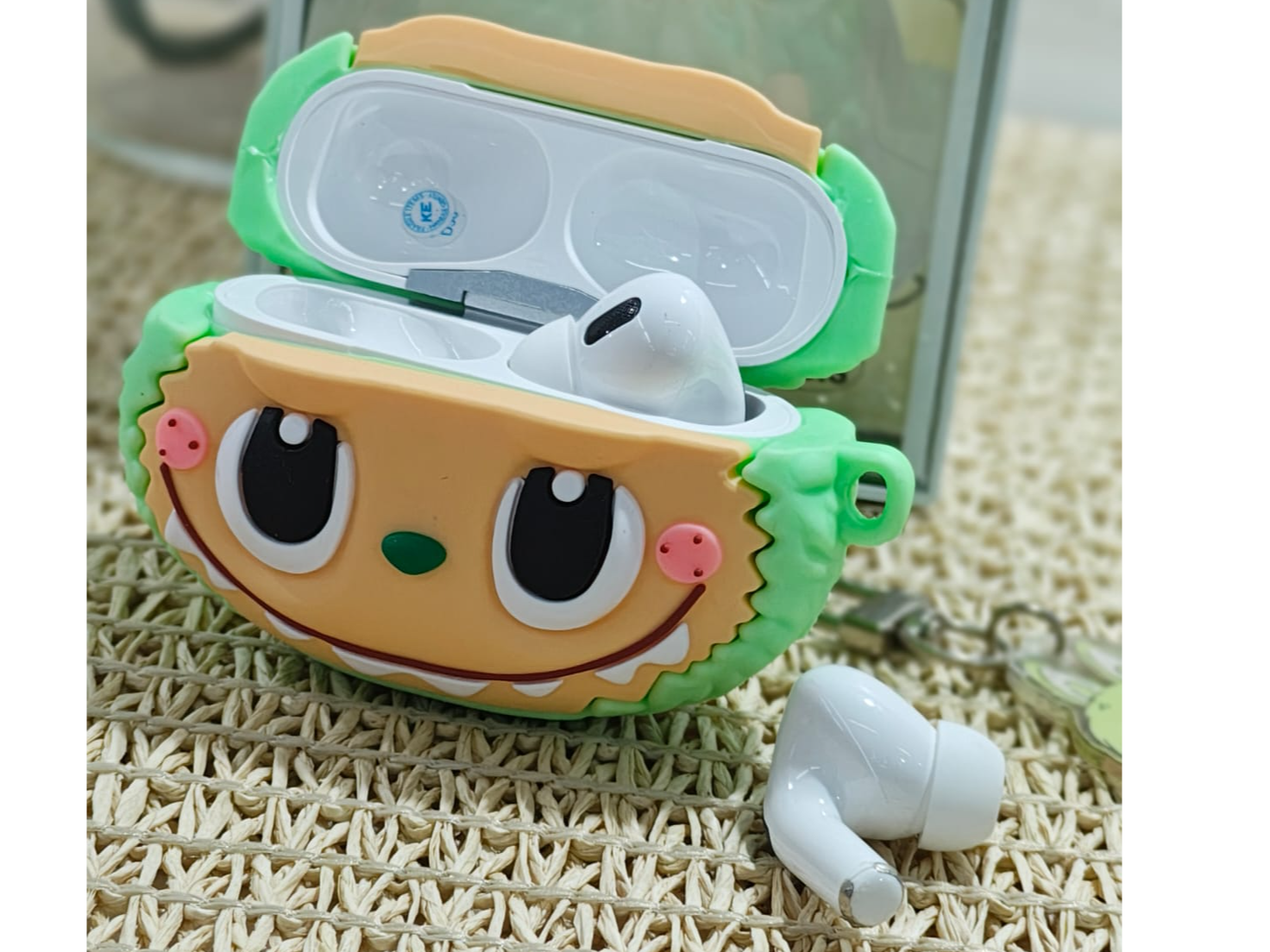 AURICULARES TW LABUBU