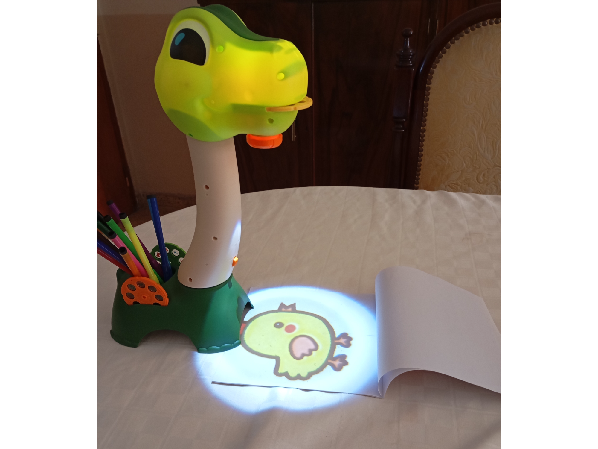 Dino Proyector