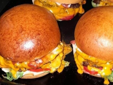 2 HAMBURGESAS TAPALAMILA