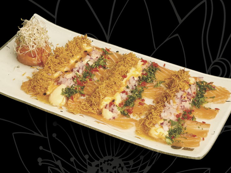 TIRADITO SALMÓN AL MARACUYÁ