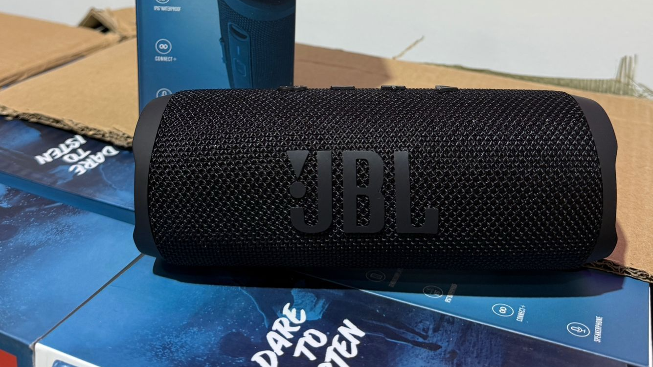 PARLANTES JBL