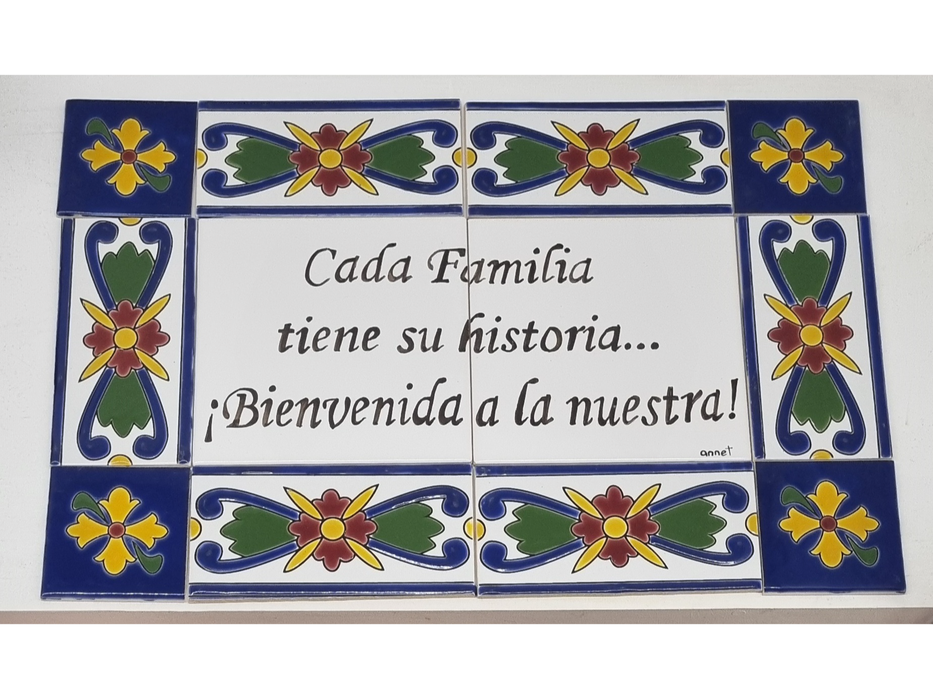 Cada Familia 30x45 cm de Annet Ceramicos