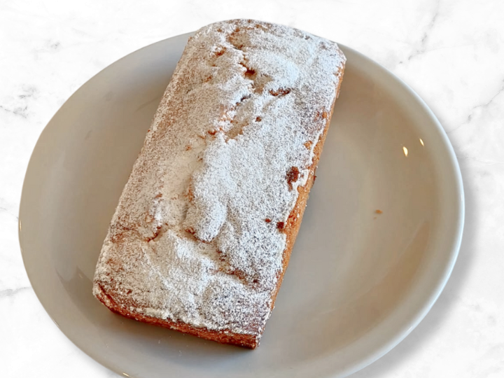 Budín Navideño con Chips de Chocolate