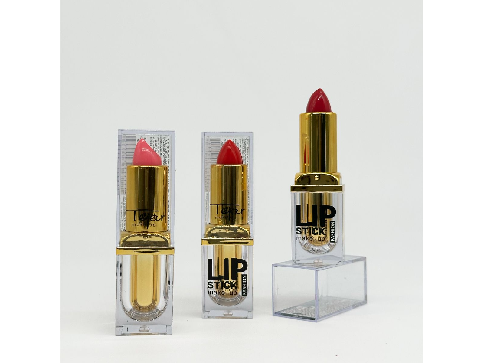 LABIAL ENVASE DORADO "LIP" FASHION
