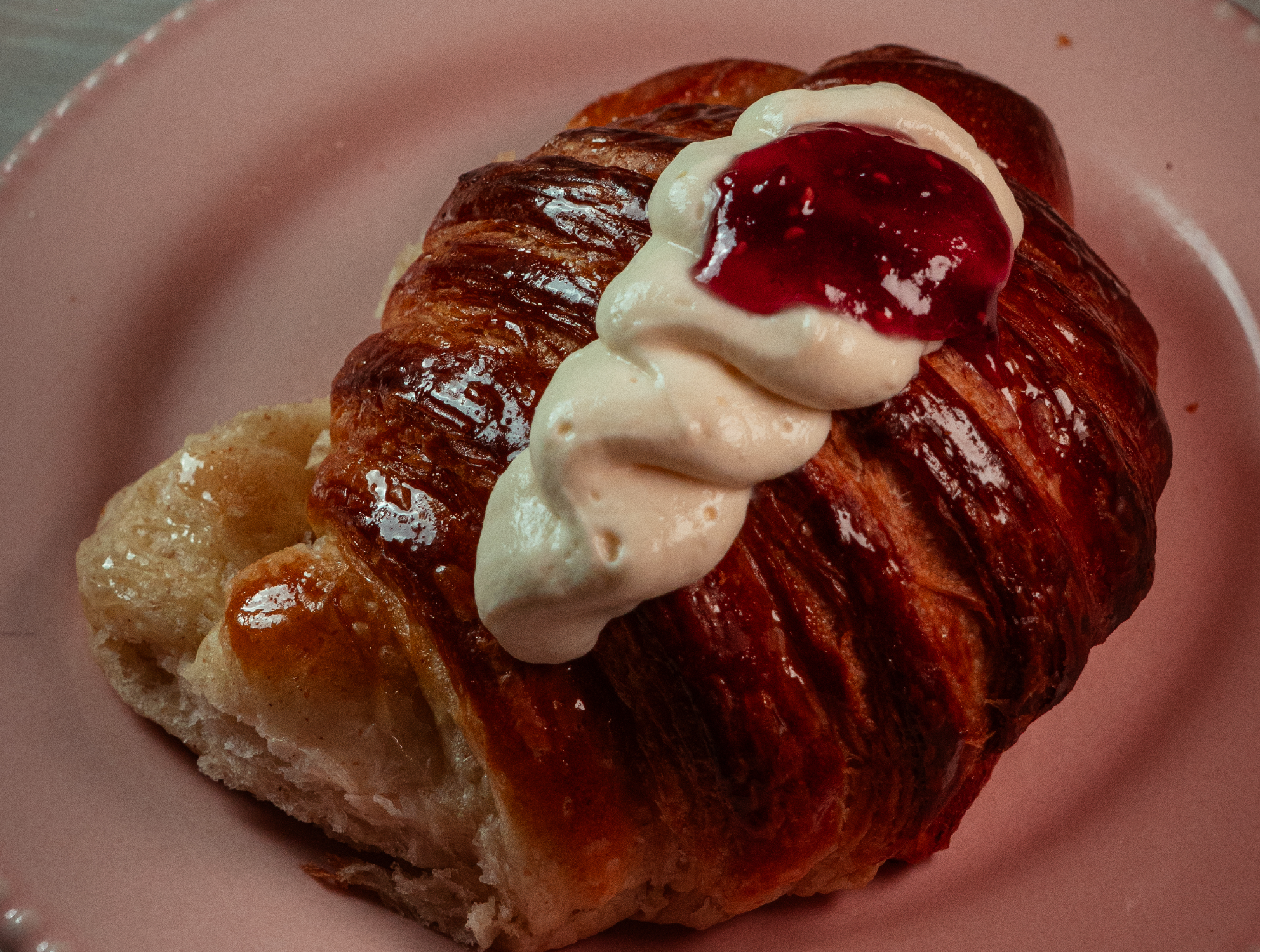 Medialuna de mascarpone y frutos rojos