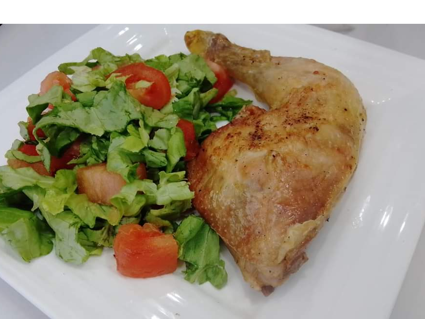 CUARTO DE POLLO CON GUARNICION