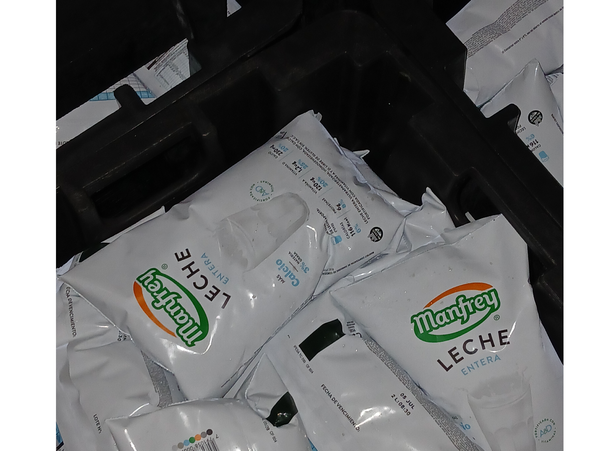 Leche  sachet 1 lt bandeja x 18u