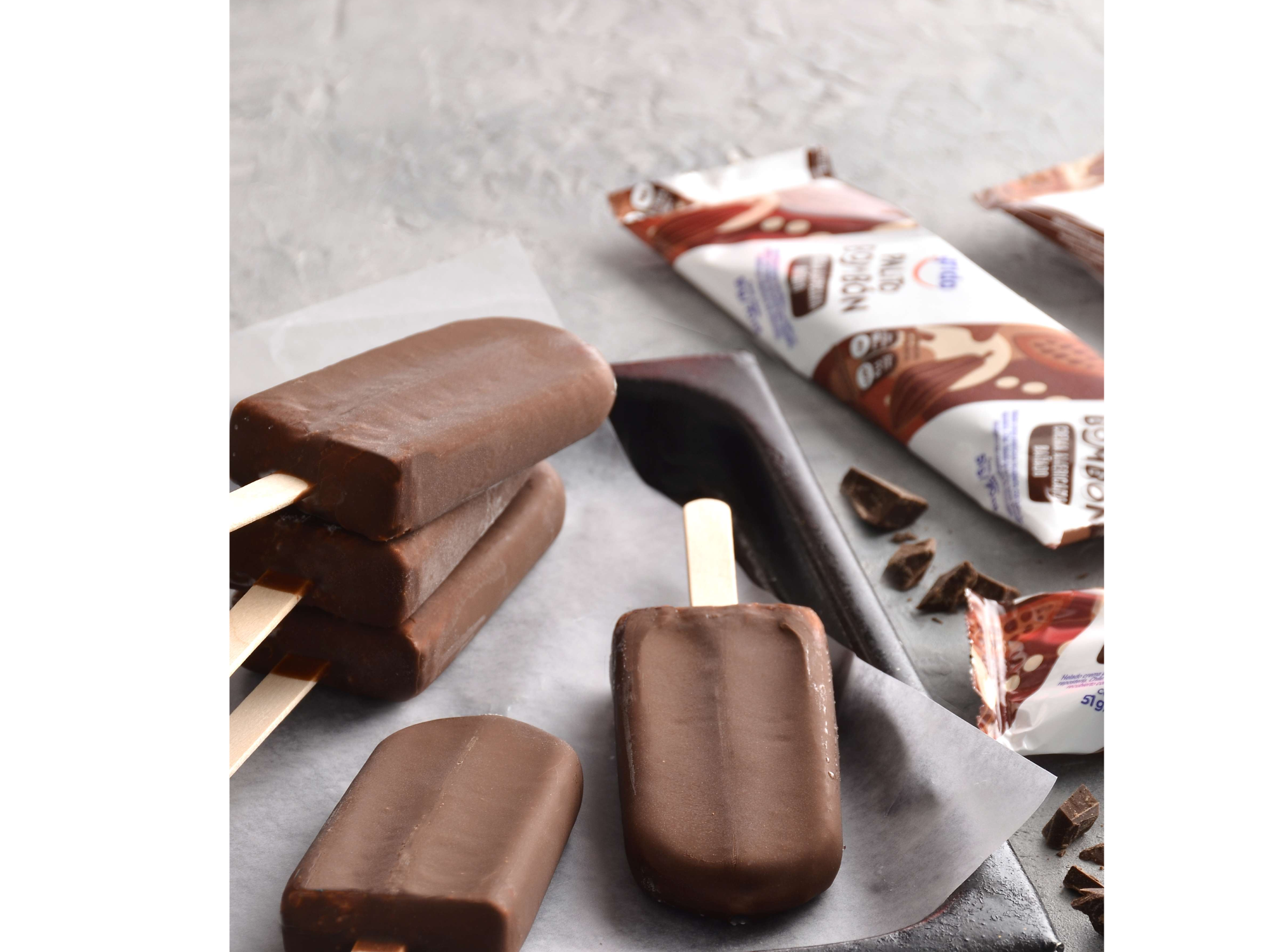 2 CAJAS DE PALITO BOMBON