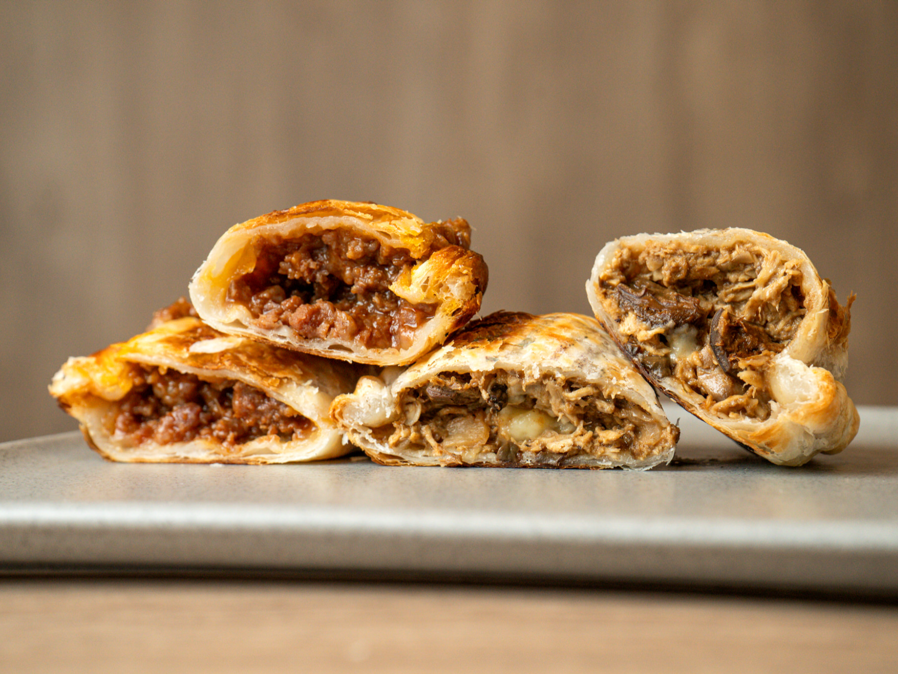 ME LO MEREZCO (4 empanadas + gaseosa 500ml)