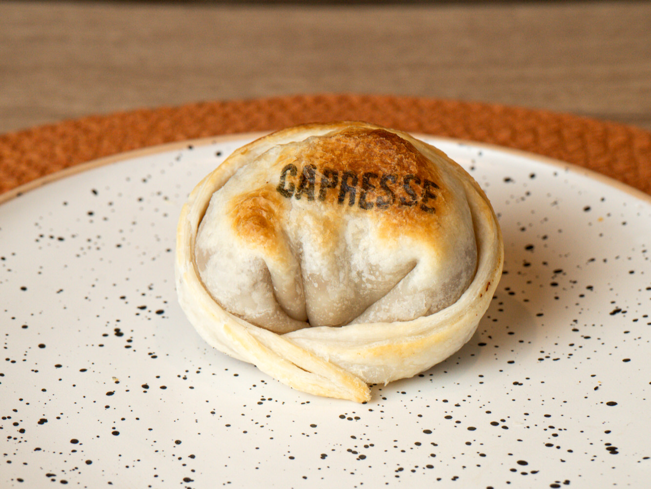 Capresse de Basilaempanadas