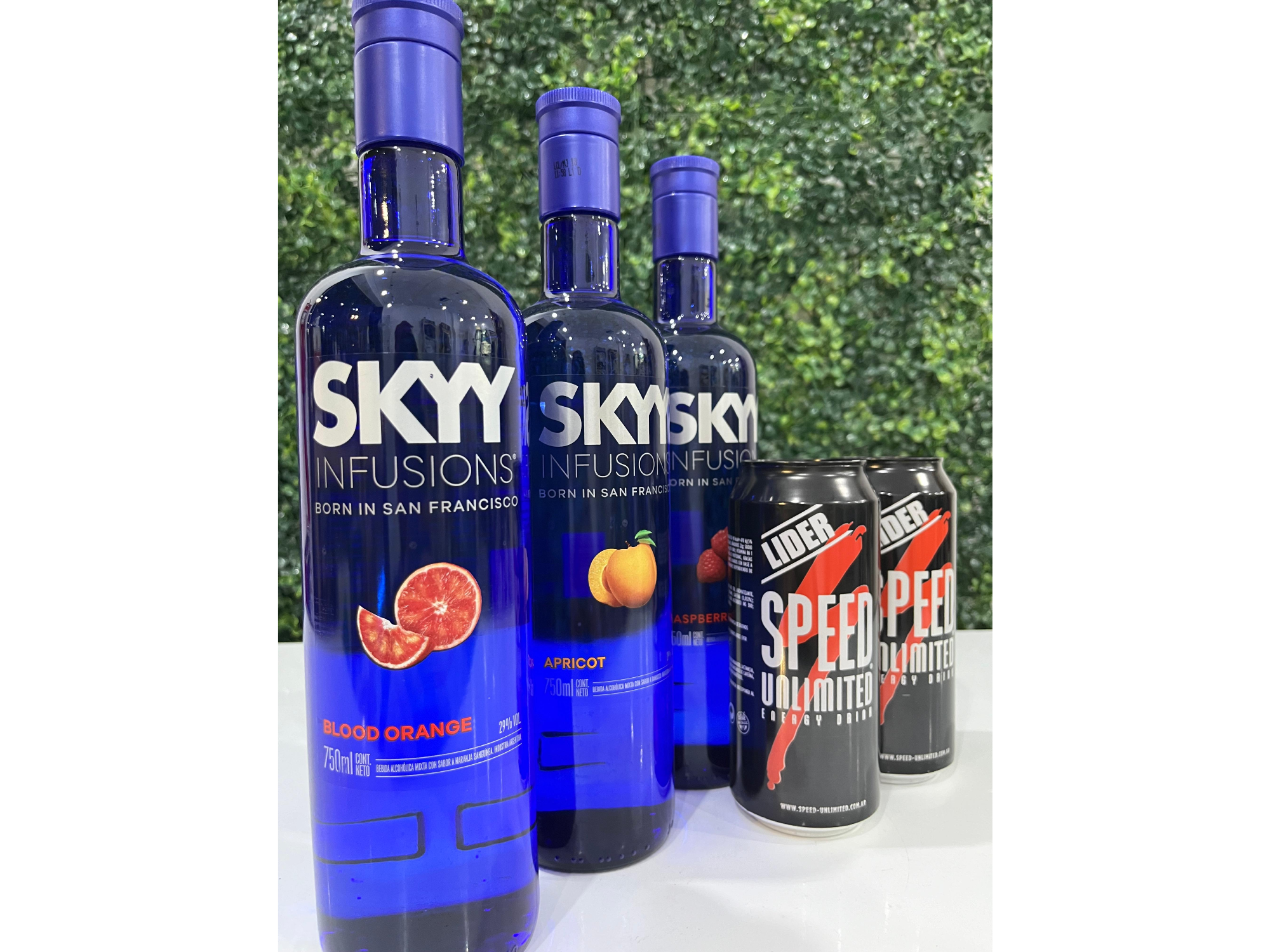 Combo Skyy + 2 Speed