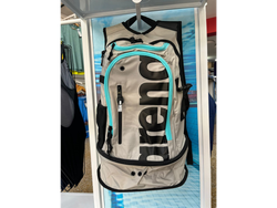 Mochila Arena Fastpack 3.0 40L plata