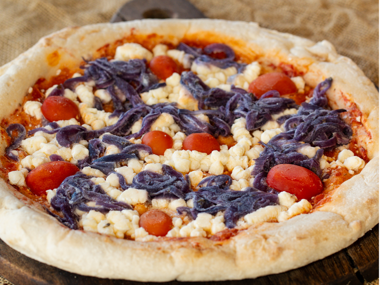 PIZZAS T. Cherry y Cebolla Morada- 8 porciones