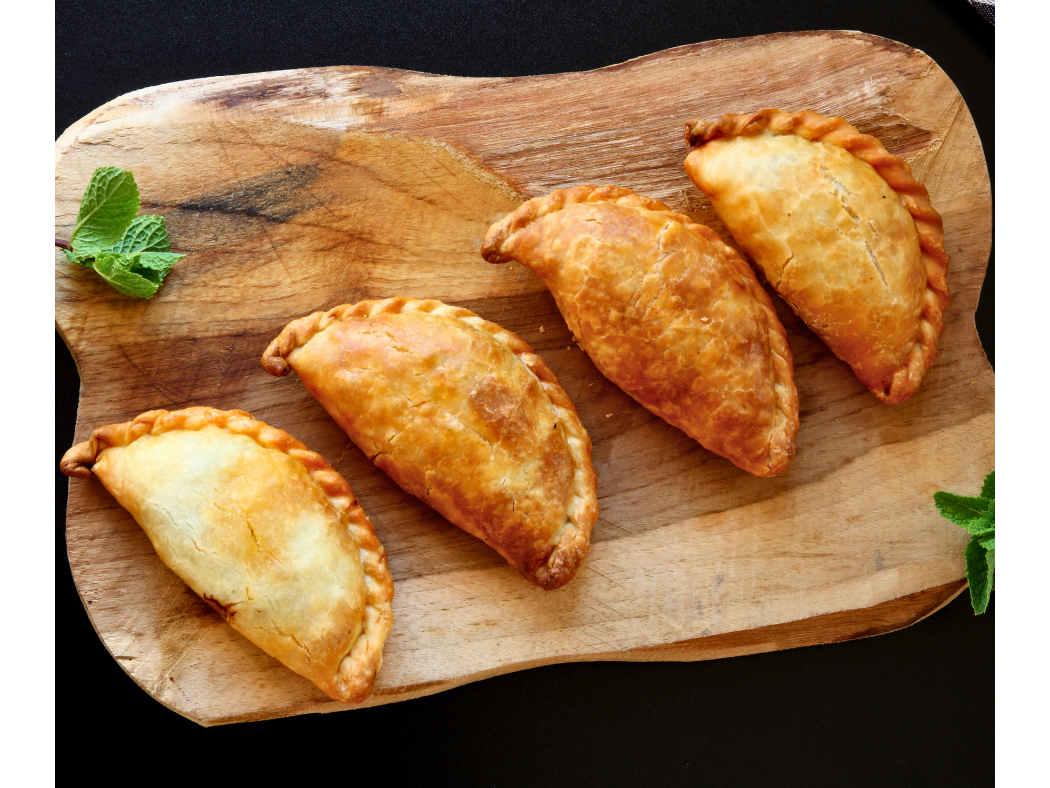 5 EMPANADITAS AJI DE GALLINA