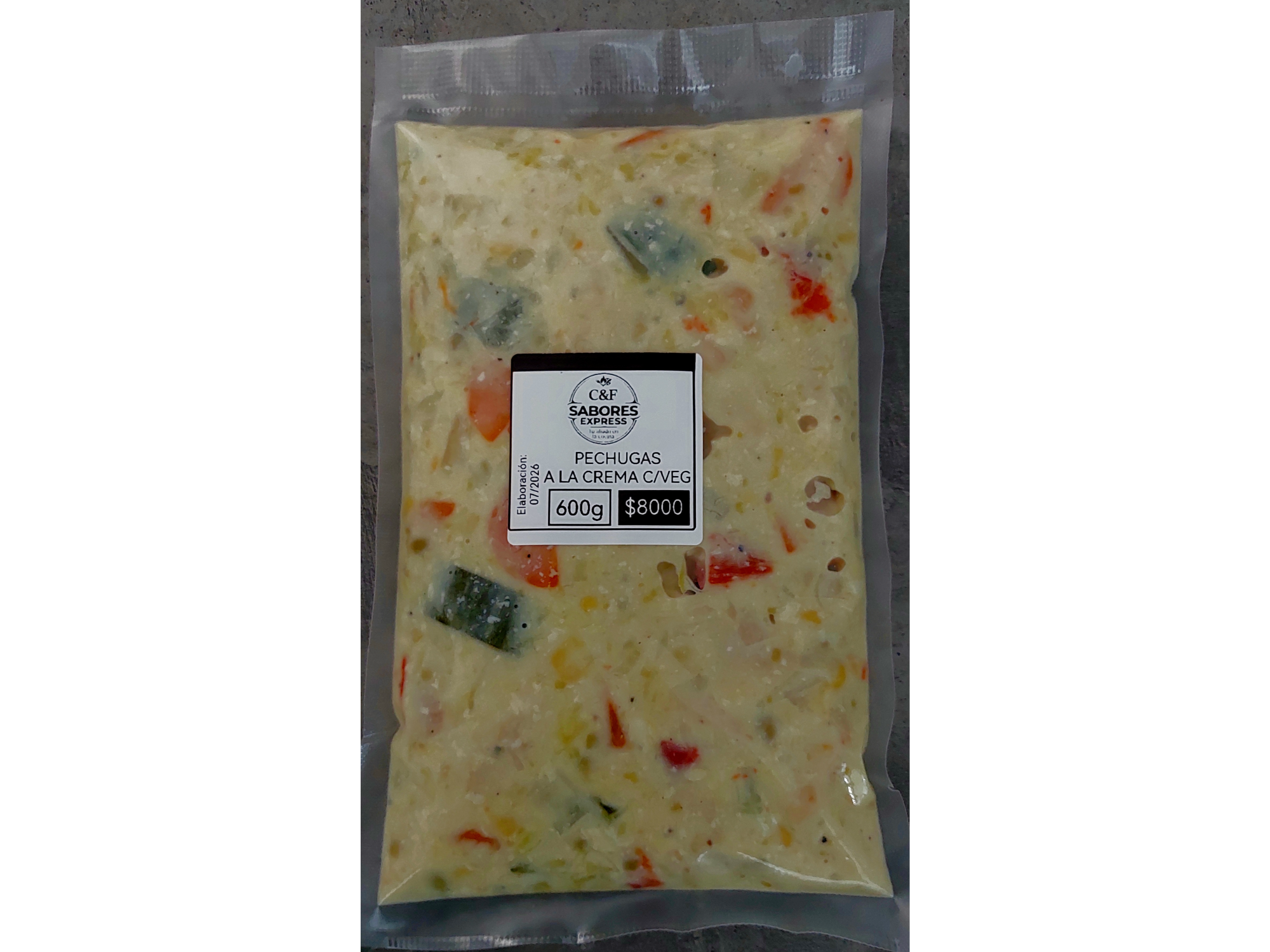 Pechugas a la crema con vegetales