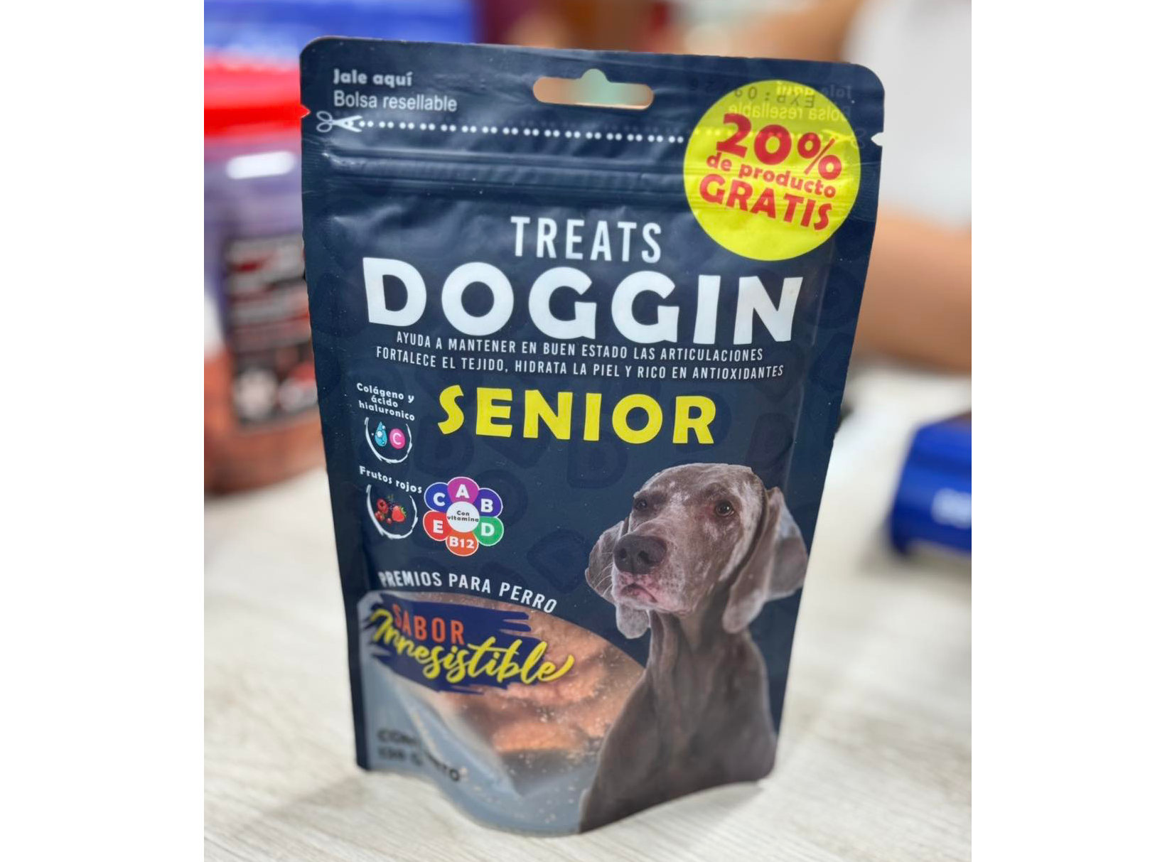 TREATS SENIOR  (120g)