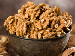 Nuez Chandler mariposa Agroecologica