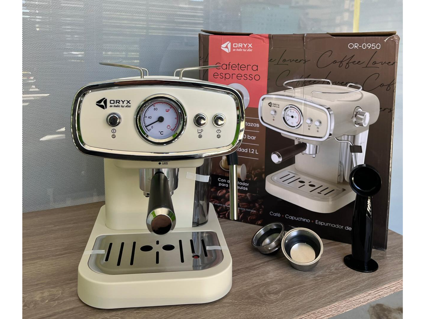 MAQUINA DE CAFE ESPRESSO OR-0950