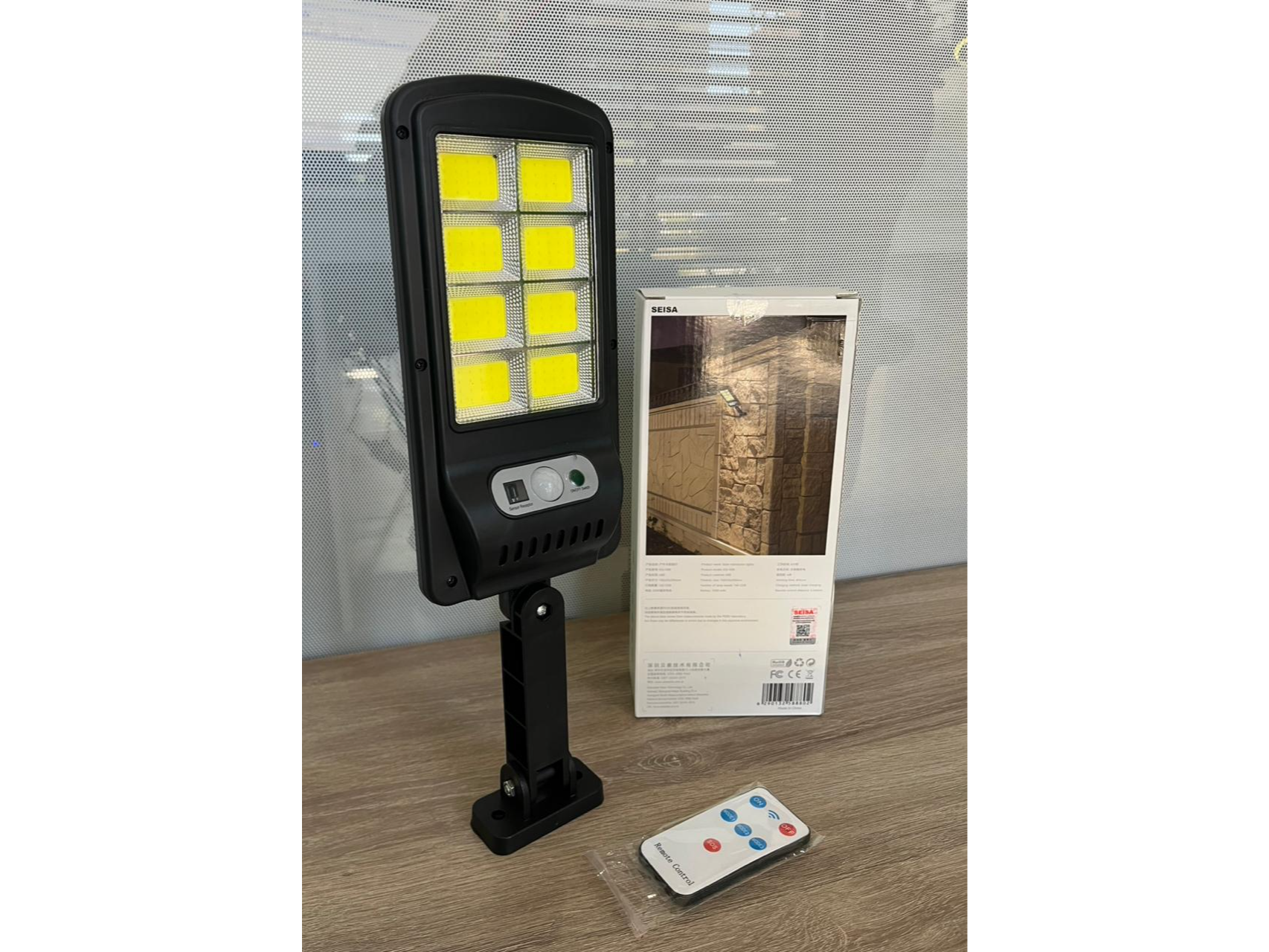 REFLECTOR LED C/PANEL SOLAR SEISA KQ-D08