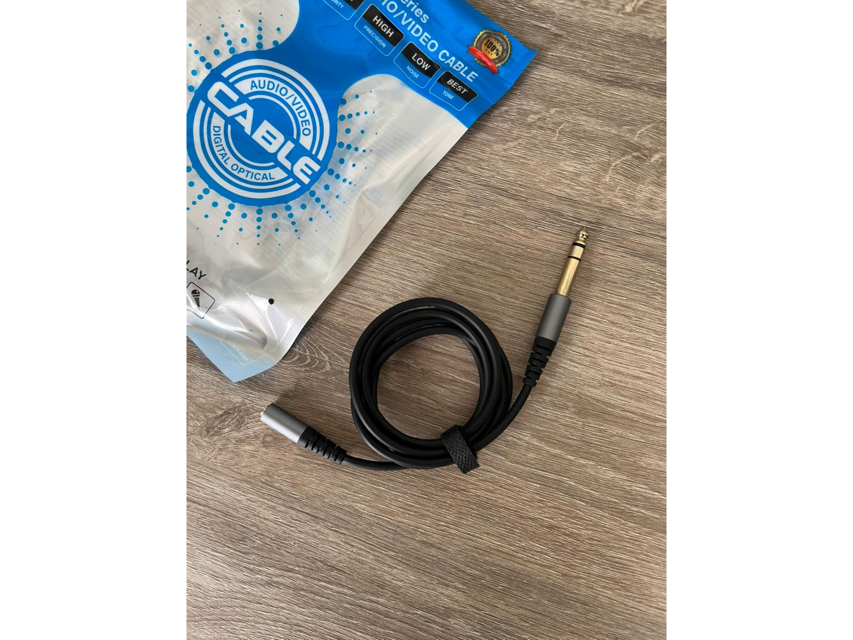 ADAPTADOR 3,5 HEMBRA A PLUG 6.5 MACHO XC-S5016