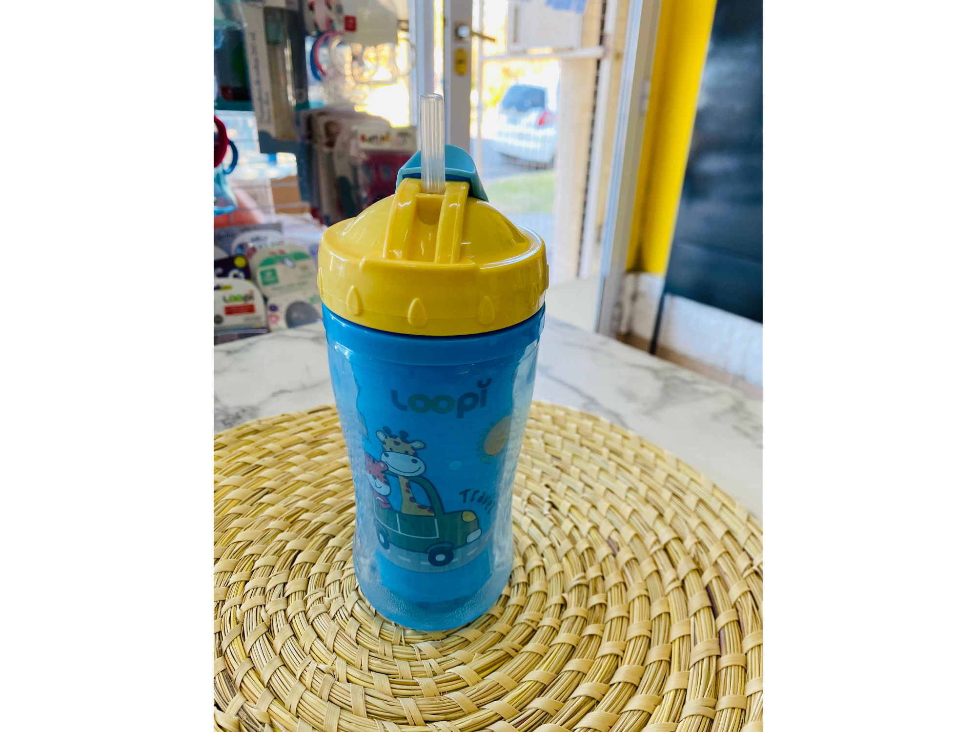 Vaso con sorbete LOOPI +6M