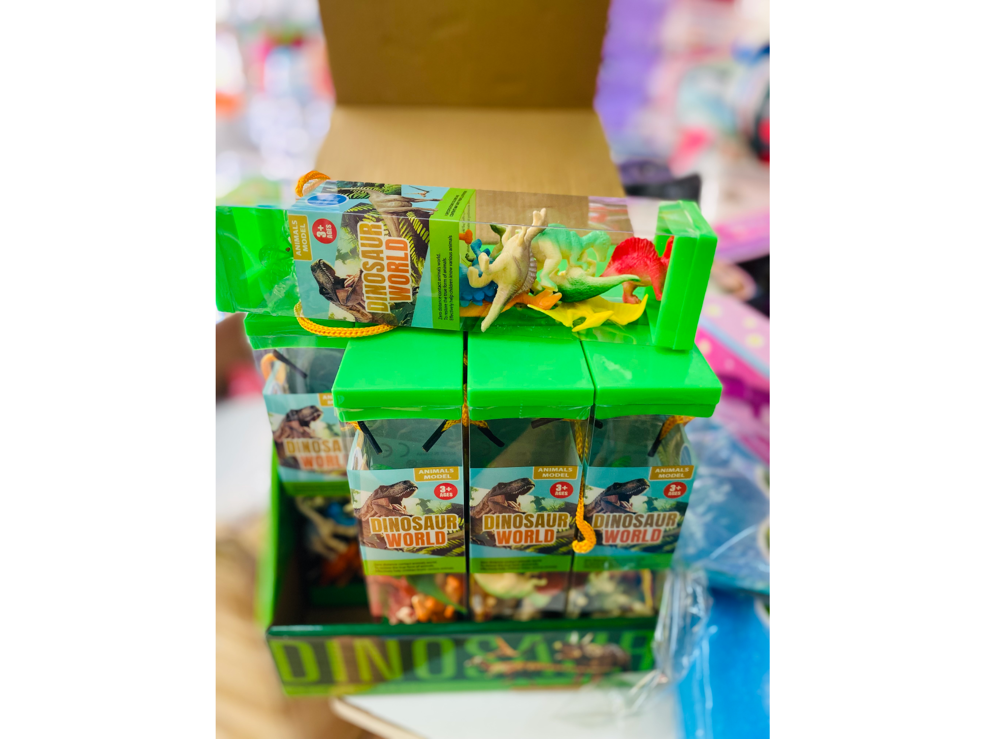 Dinos en estuche
