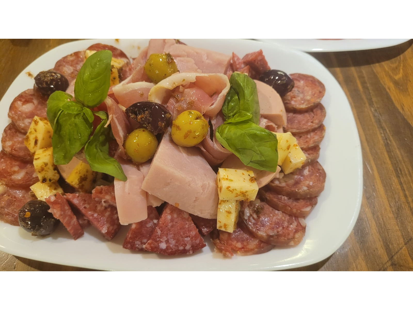PICADA DE FIAMBRES