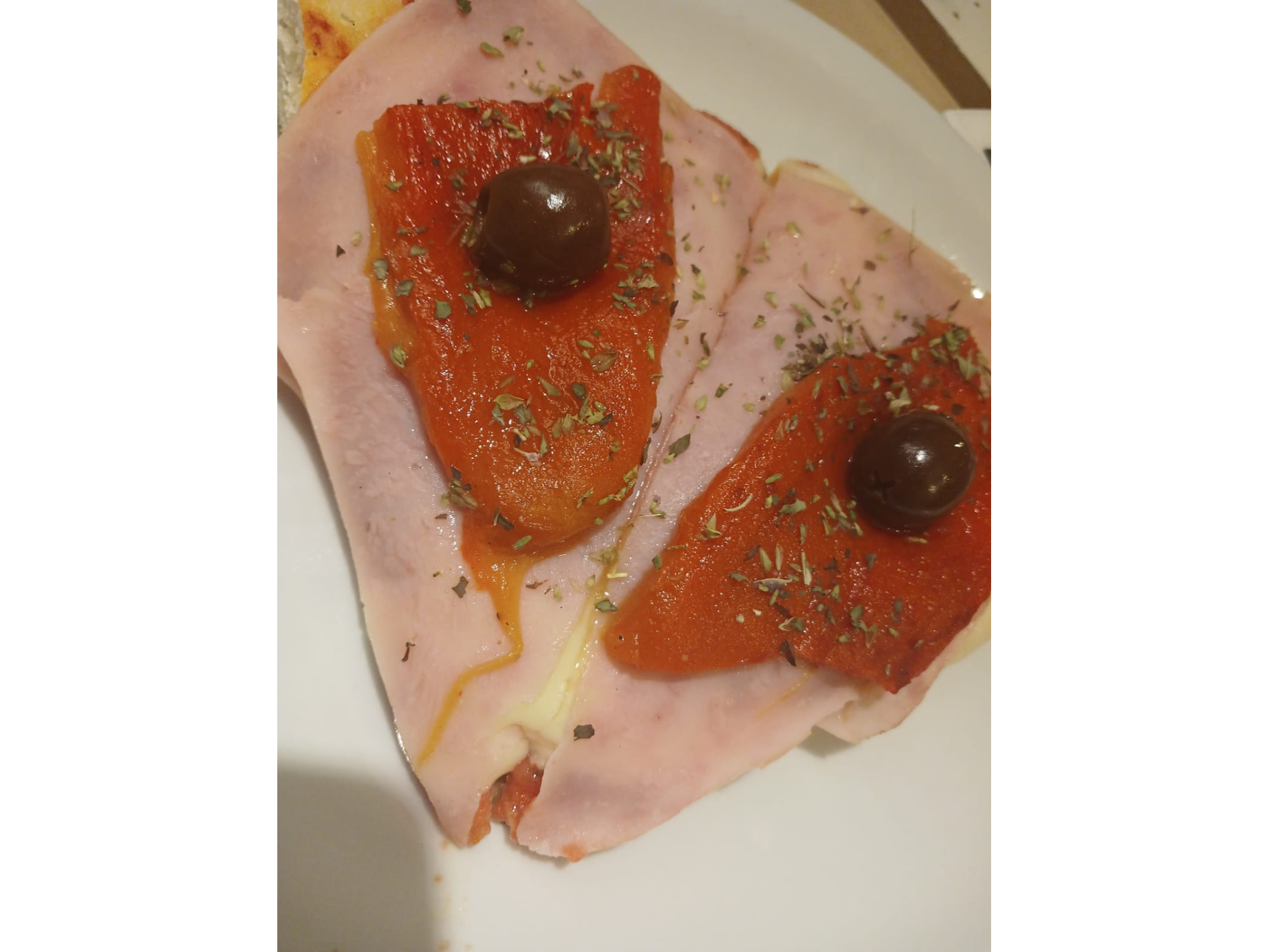 Pizza Muzzarella con Jamon y Morron