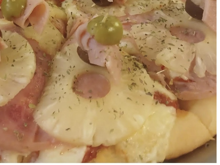 Pizza Jamon y Anana