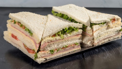 Sandwiches de miga