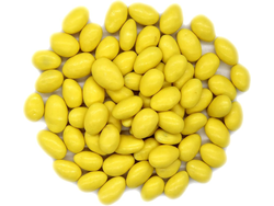 Almendras con licor de lemonchelo.