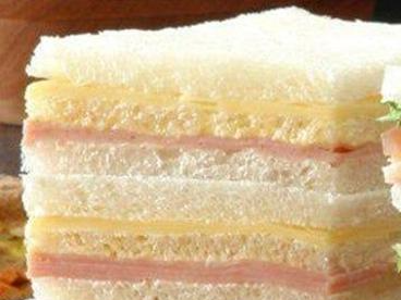 Promo docena jamon y queso