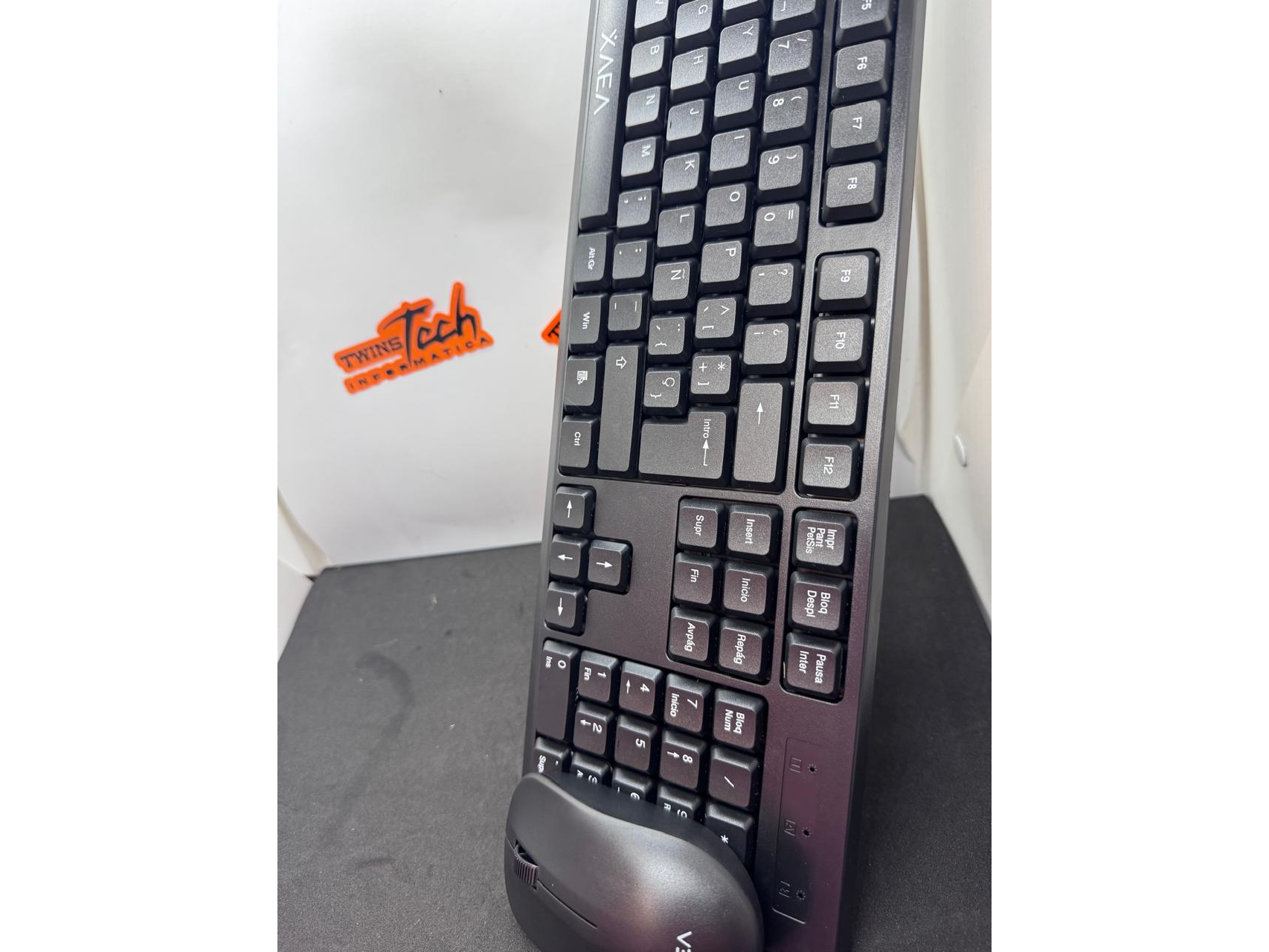 Teclado y Mouse Inalambrico