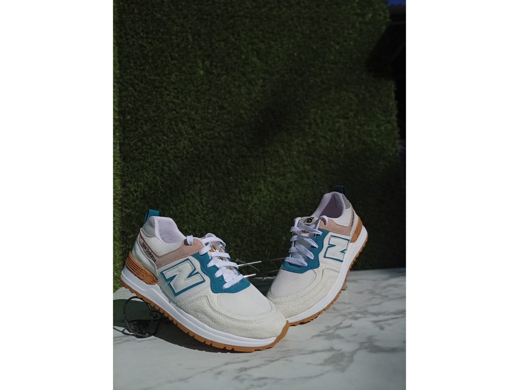 NB 574 Blanca- beige- celeste