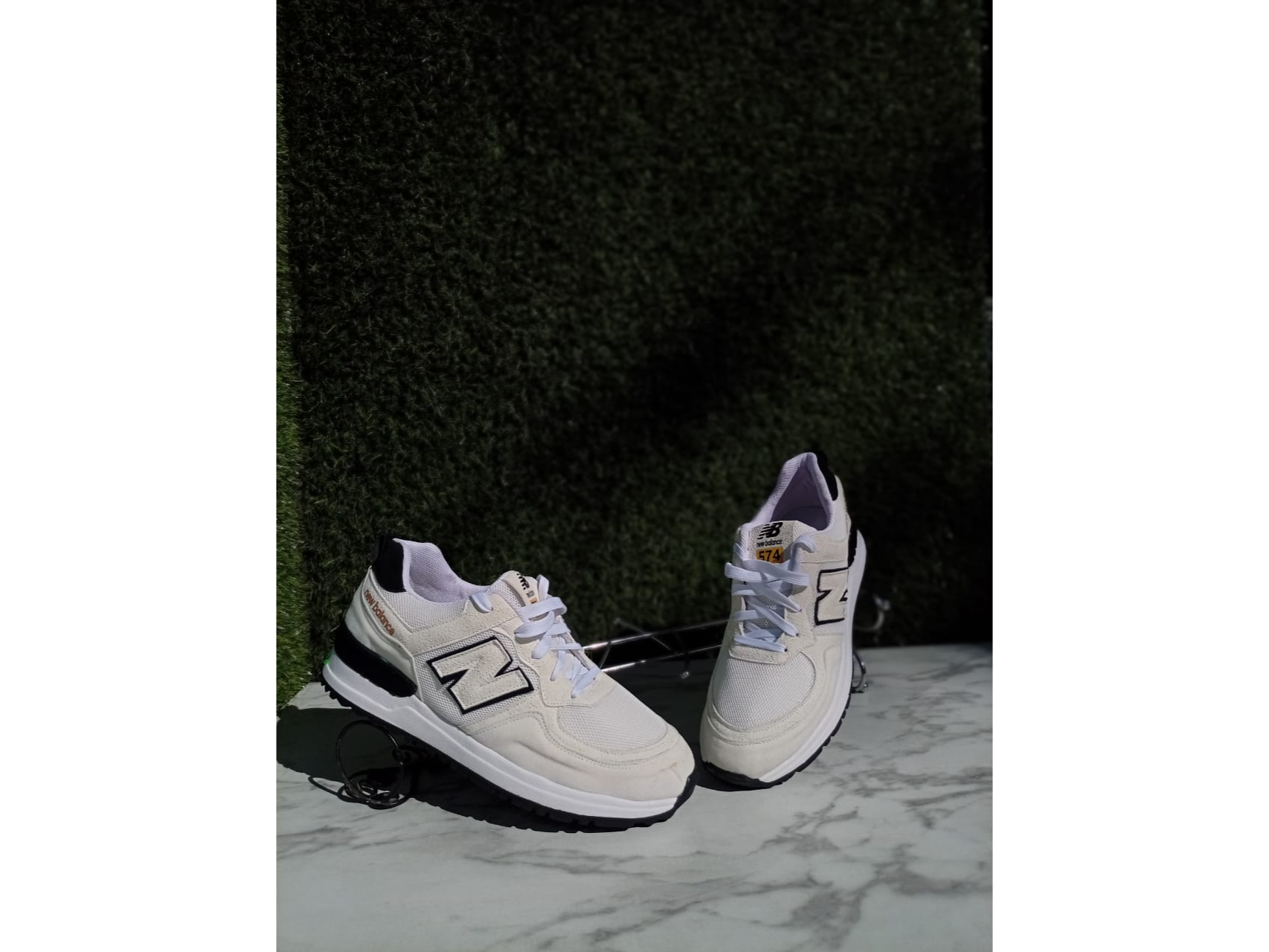 NB 574 Blanca- negra