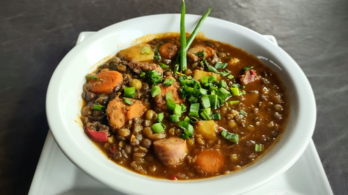 MENÚ ESPECIAL A PEDIDO GUISO DE LENTEJAS