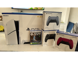 PLAYSTATION SLIM 1TB CON LECTOR