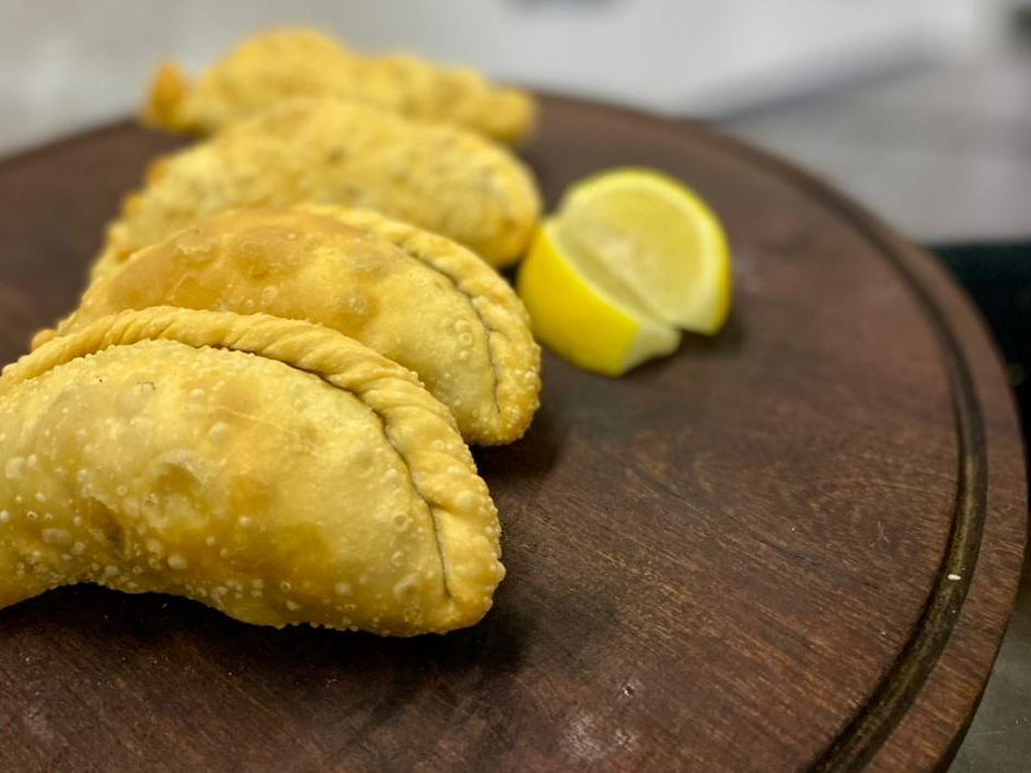 Empanada de carne frita