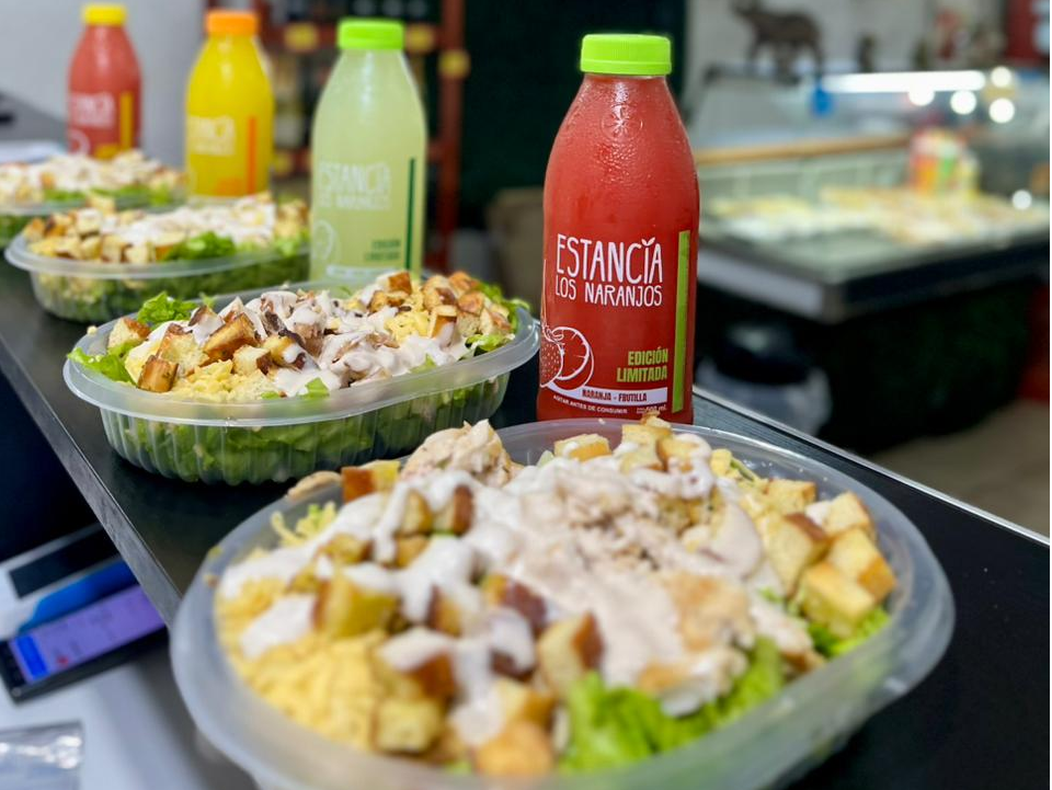 Ensalada caesar + Jugo natural