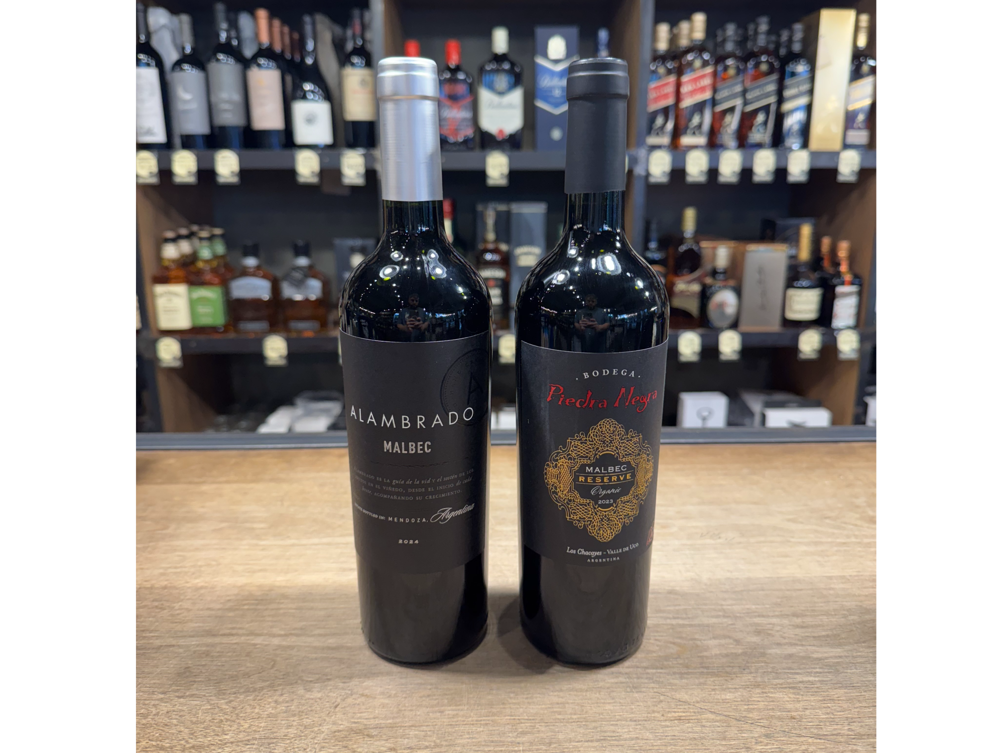 Piedra Negra + Alambrado