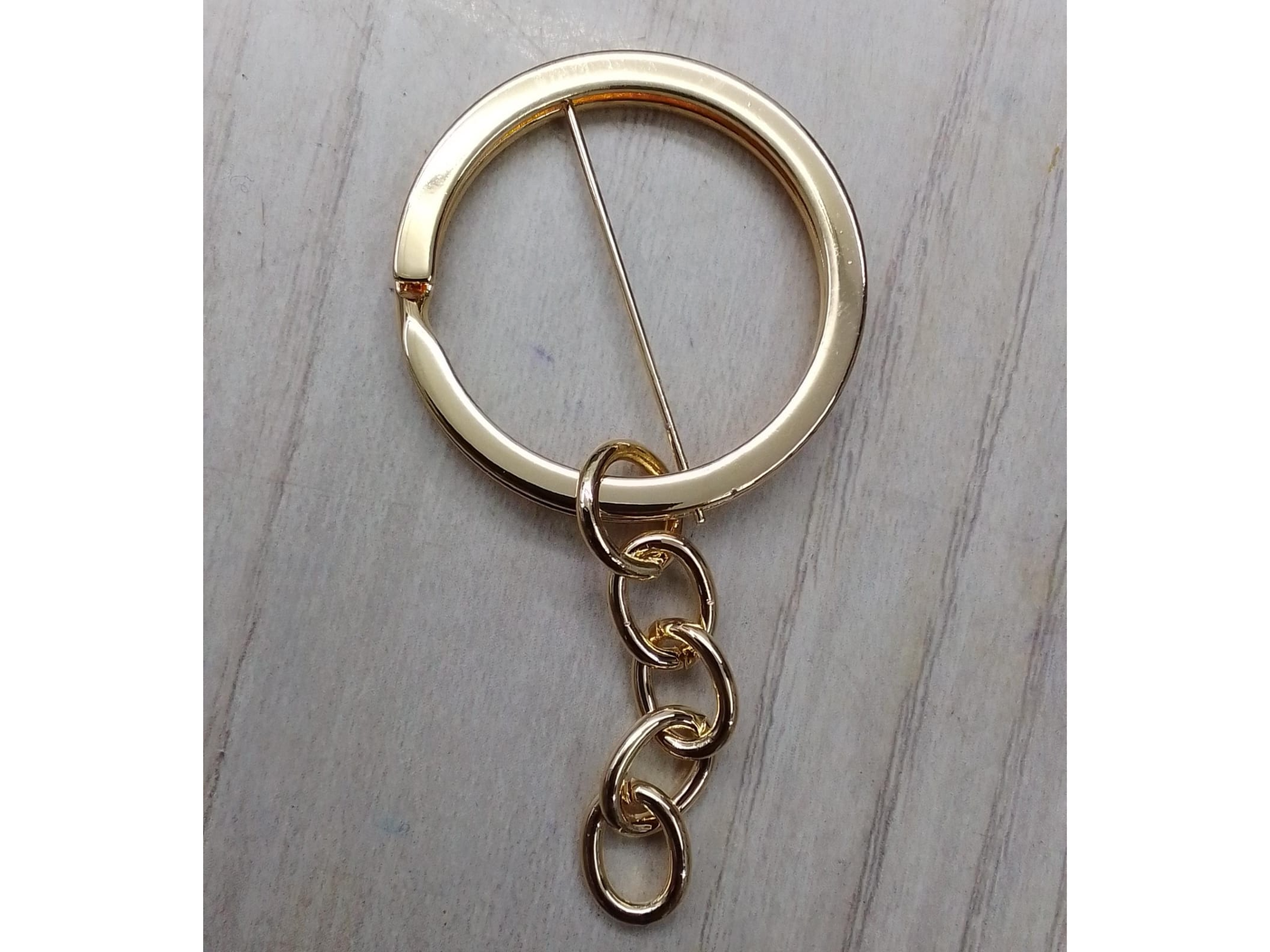 Argolla plana con cadena 2.5cm  DORADO PREMIUM